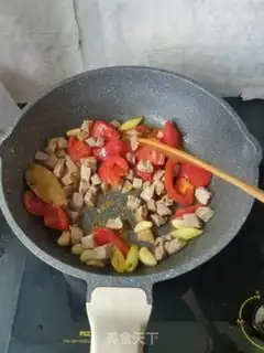 Make Cheese and potatoes and beef step 5