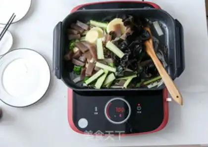 Make An electromagnetic furnace spicy roasted fish step 8