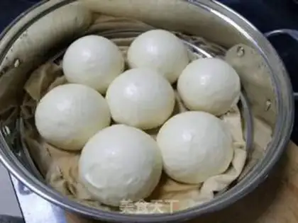 Make White-faced buns step 5