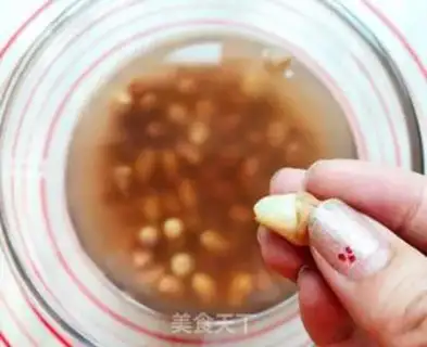 Make Spicy-drink peanuts step 2