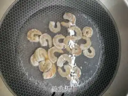 Make Shrimp pickles step 1