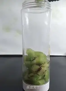 Make The monkeys are squirming step 0