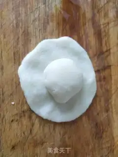 Make Fresh meat mooncake step 3