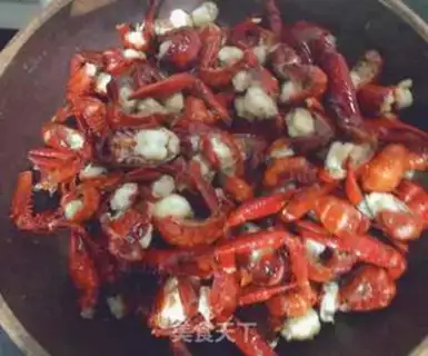 Make Spicy dry pot lobster step 6