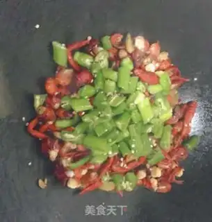 Make Spicy dry pot lobster step 10