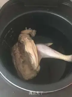 Make Chicken soup rolls with purple meatball soup step 0