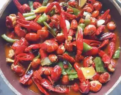 Make Spicy dry pot lobster step 17
