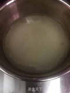 Make Chicken soup rolls with purple meatball soup step 1
