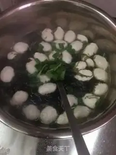 Make Chicken soup rolls with purple meatball soup step 4