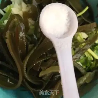 Make Garlic seaweed step 7