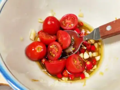 Make Thai eel pasta step 6
