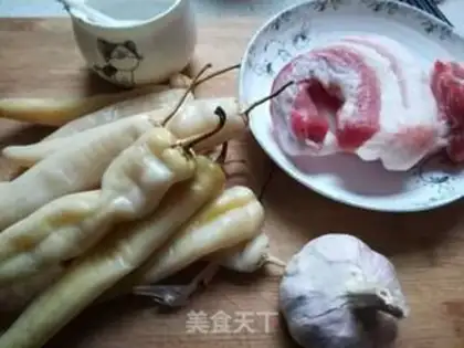Make White pepper fried meat step 1