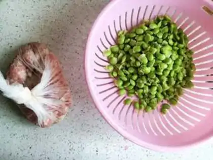 Make Bean meatballs step 0