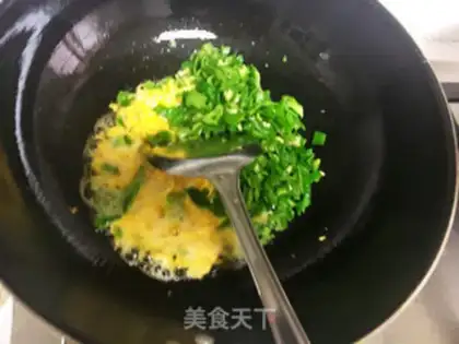 Make Pepper fried eggs step 4