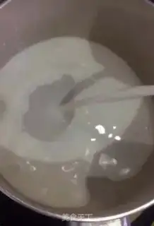 Make Strawberry milk jelly step 1