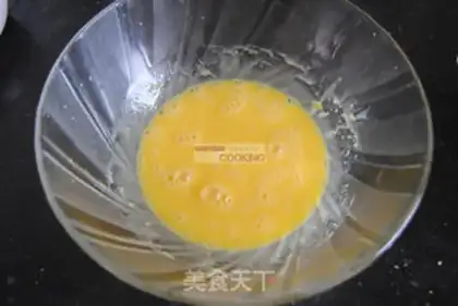 Make Lemon strawberry roll step 3