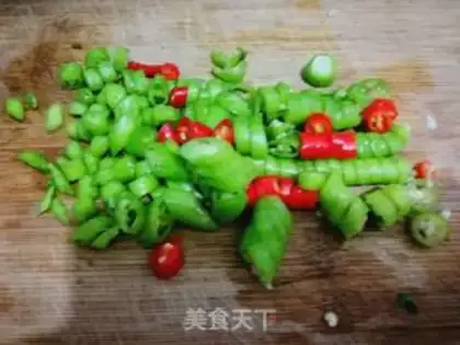 Make Spicy egg fried rice step 1