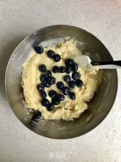 Make Blueberry maffane step 7
