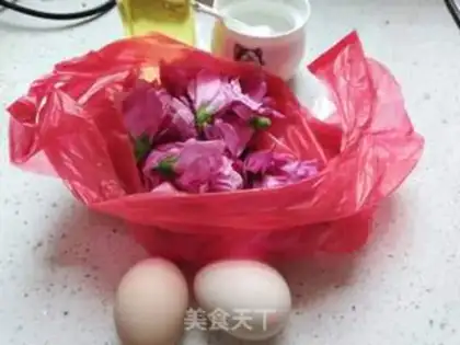 Make Egg soup of vermin step 1