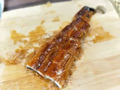 Make Japanese eel cooking step 2
