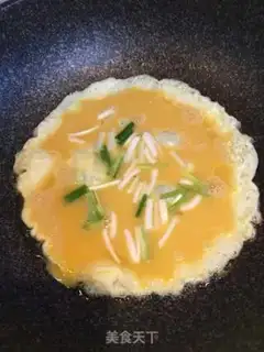Make Tomato egg stew step 1