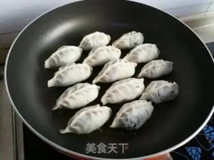 Make Hold on to the omelet step 3