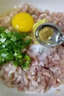 Make Meat pie step 1