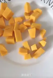 Make Pumpkin puff soup step 1