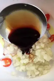 Make Spicy cucumber rolls step 3