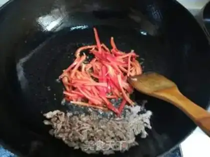 Make Cream pepper and beef silk step 5