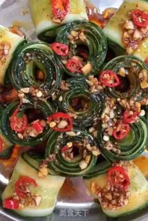 Make Spicy cucumber rolls step 8