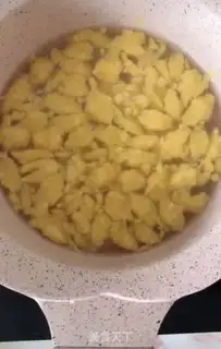 Make Pumpkin puff soup step 7
