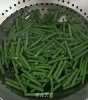 Make Spaghetti beans step 2