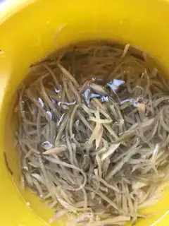 Make Pickled meat buns step 1