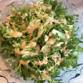 Make Nuts and salad step 1
