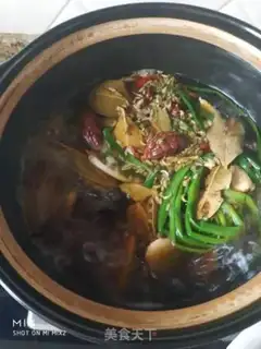 Make Roasted pig hoof step 4