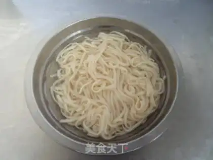 Make Beef fried noodles step 8