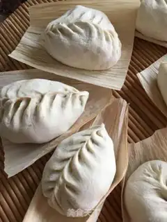 Make Pickled meat buns step 12