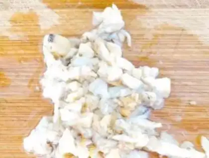 Make Frozen noodles of mushroom sauce step 2