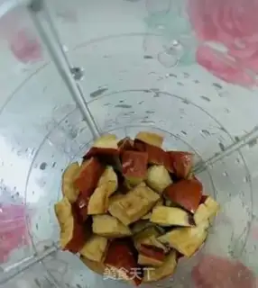 Make Little rice date waffles step 1