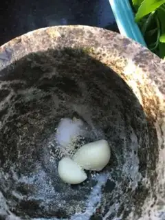 Make Garlic sauce for cabbage step 3