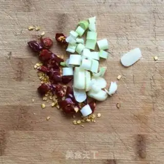 Make Spicy clams step 1