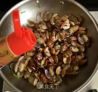 Make Spicy clams step 5
