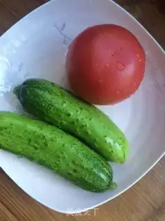 Make Honey tomato cucumber step 0