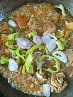 Make Yellow chicken step 4
