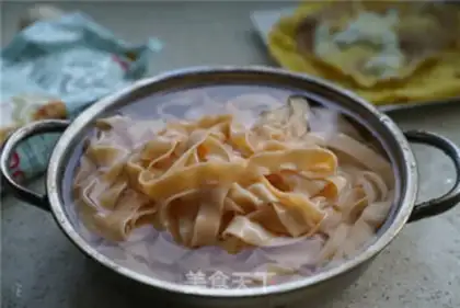 Make Tomato egg noodles step 6