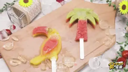 Make Summer fruit popsicle ice step 5