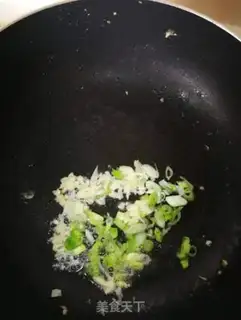 Make Tomato eggs step 4