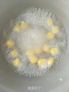 Make Wine and egg round step 2