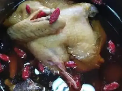 Make A chicken with red dates step 8